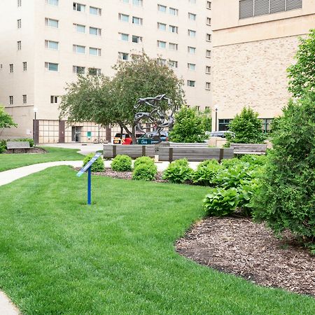 Days Inn By Wyndham Rochester Downtown Exterior foto